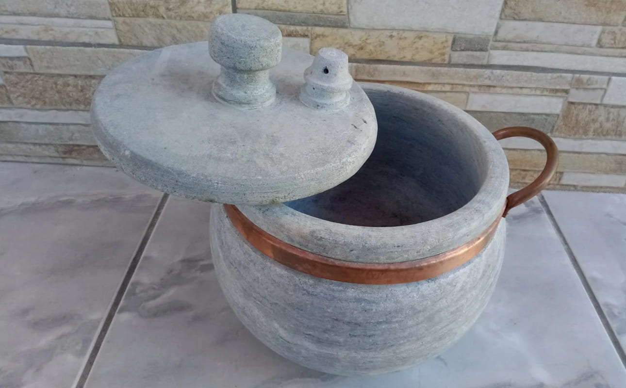 panela-de-pressao-pedra-sabao-