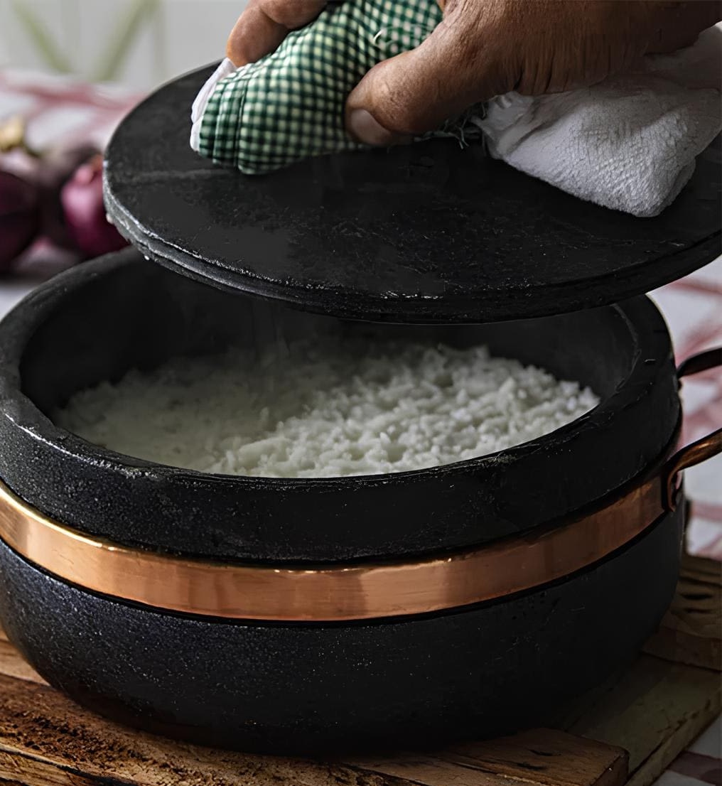 panela-pedra-sabao-na-cozinha