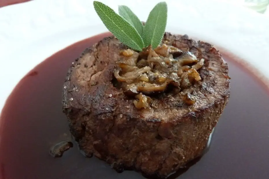 medalhoes de mignon na panela de pedra sabao