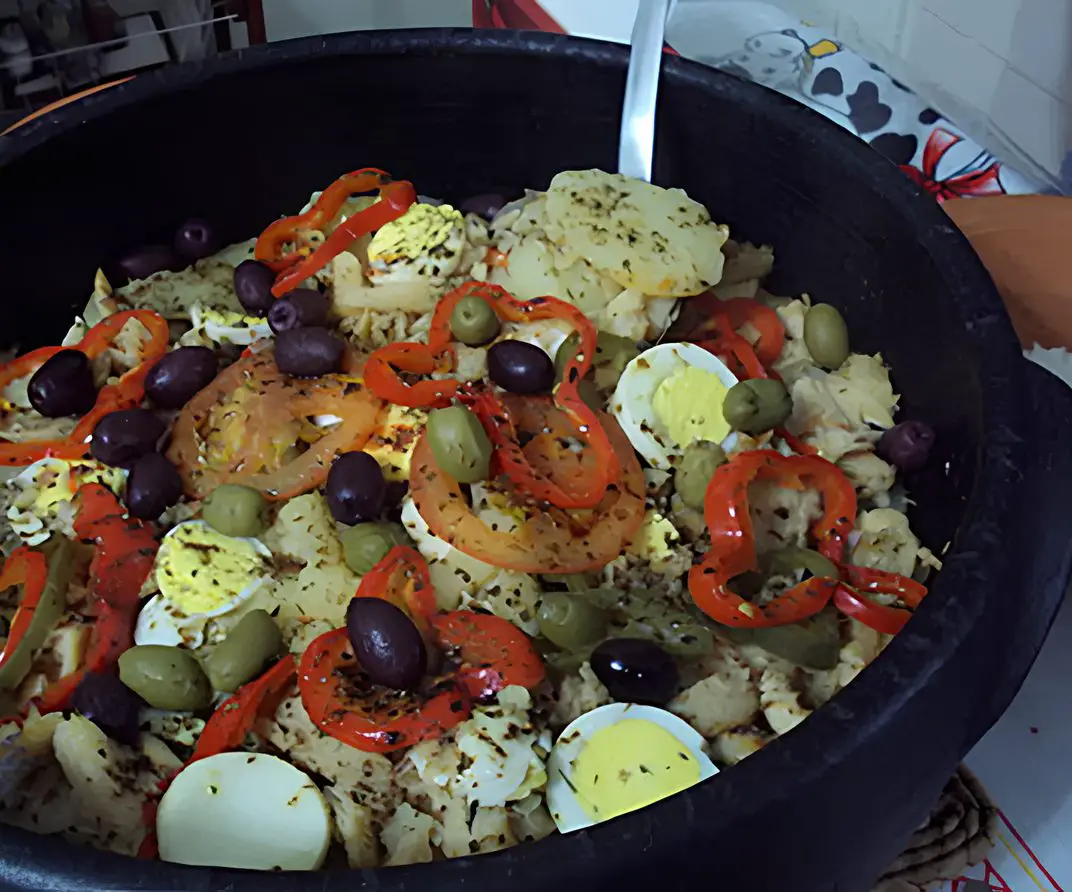 Bacalhoada Portuguesa na Panela de Pedra