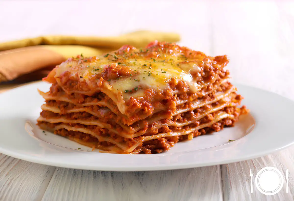 Como Fazer Lasanha de Carne Moída na Panela de Pedra