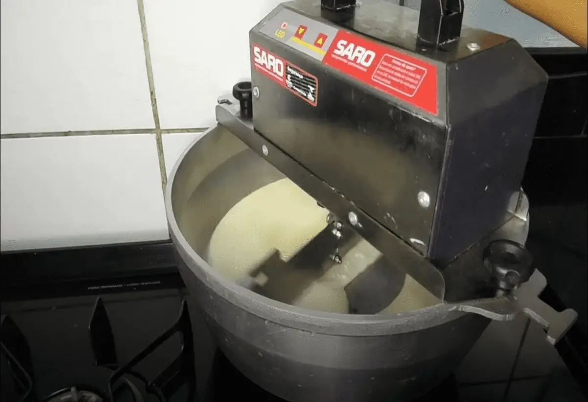 como usar panela mexedora saro