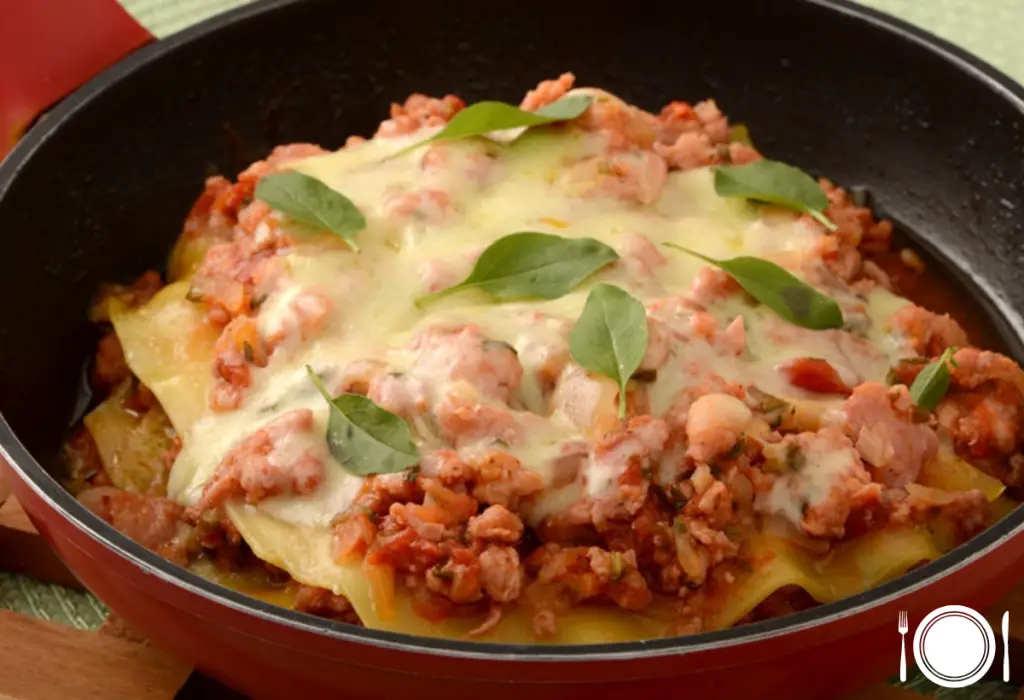 lasanha-de-linguiça