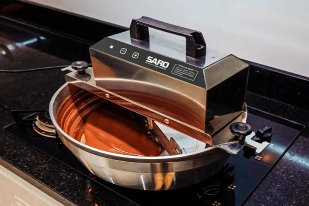 panela-mexedora-saro