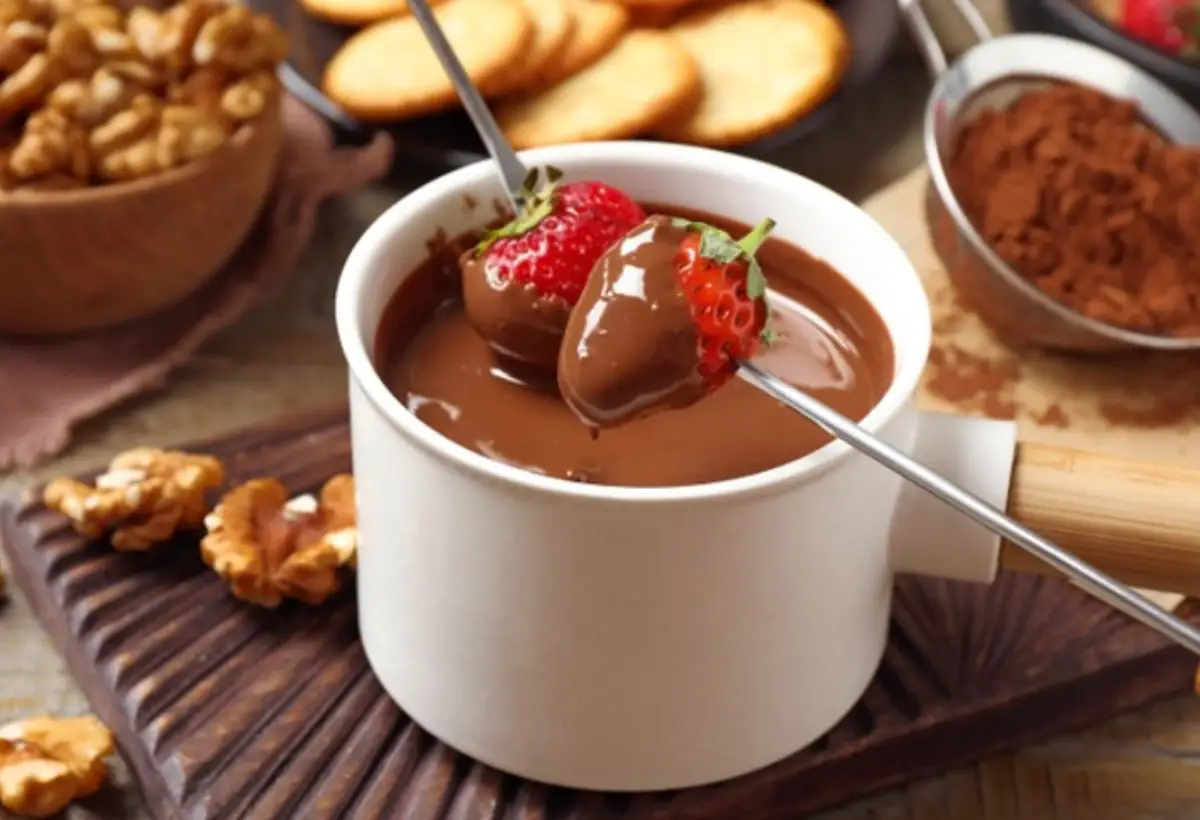 Fondue de Chocolate com Morango