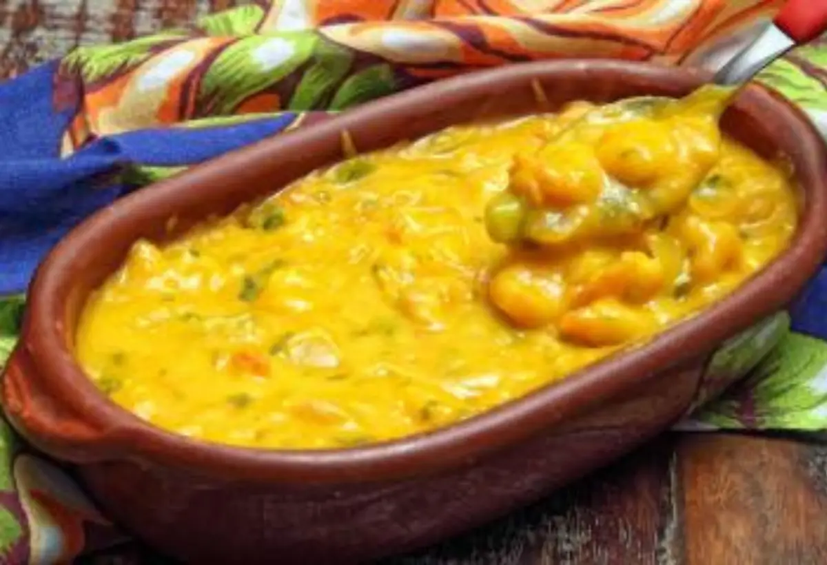 Bobó de Camarão na Panela de Pedra