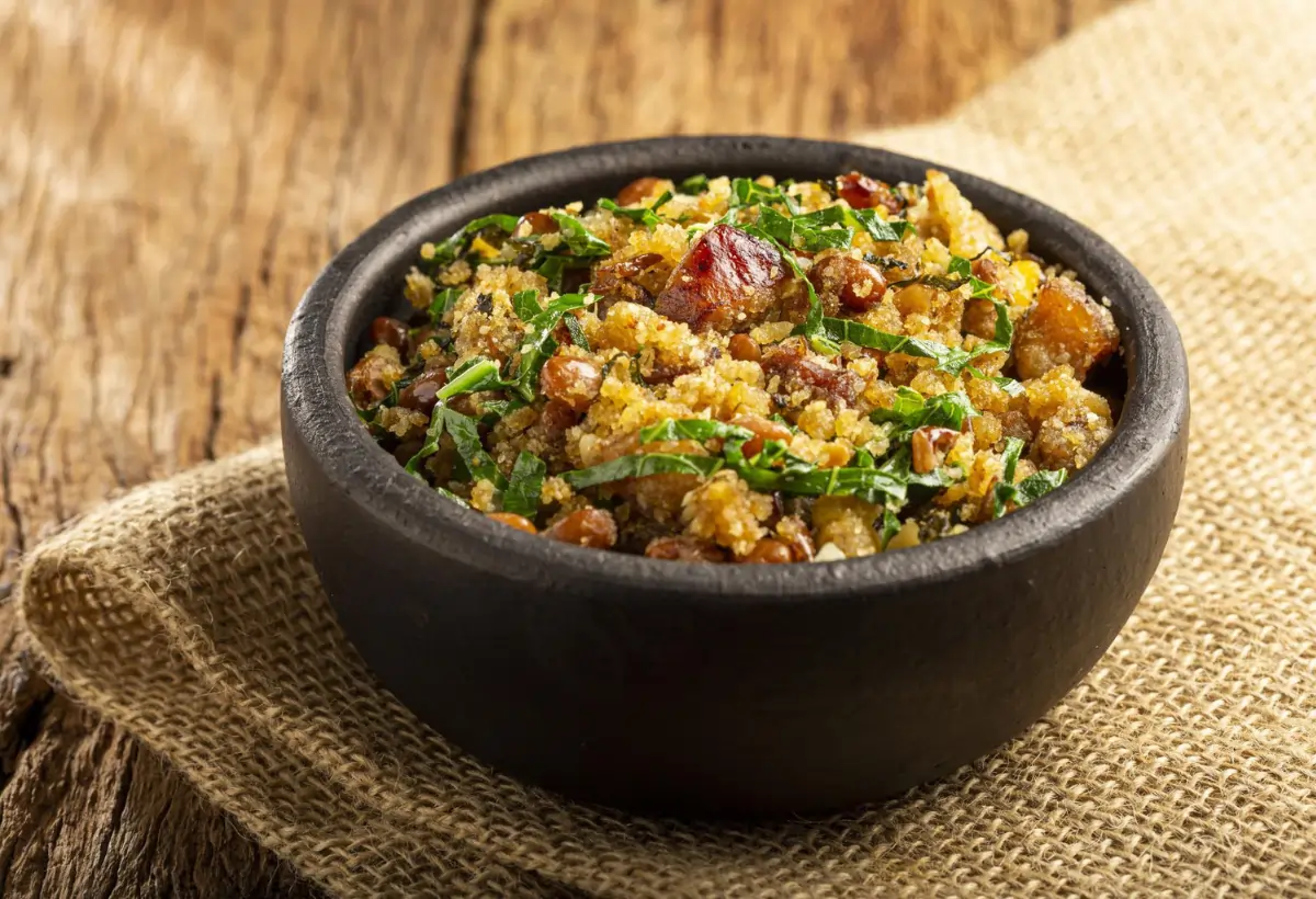 Tutu de Feijão na Panela de Barro