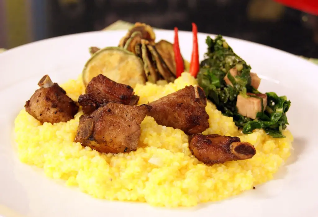 costelinha-de-porco-com-canjiquinha