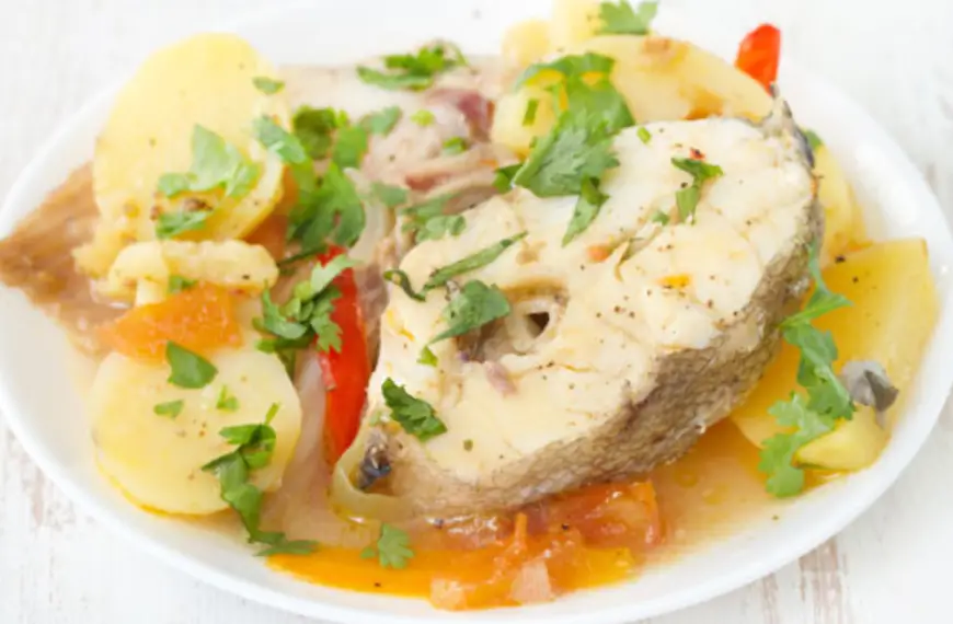 Caldeirada de Peixe na Panela de Pedra