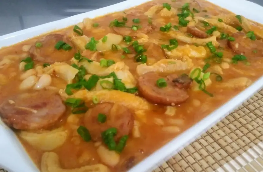 Dobradinha com Feijão Branco na Panela de Pedra