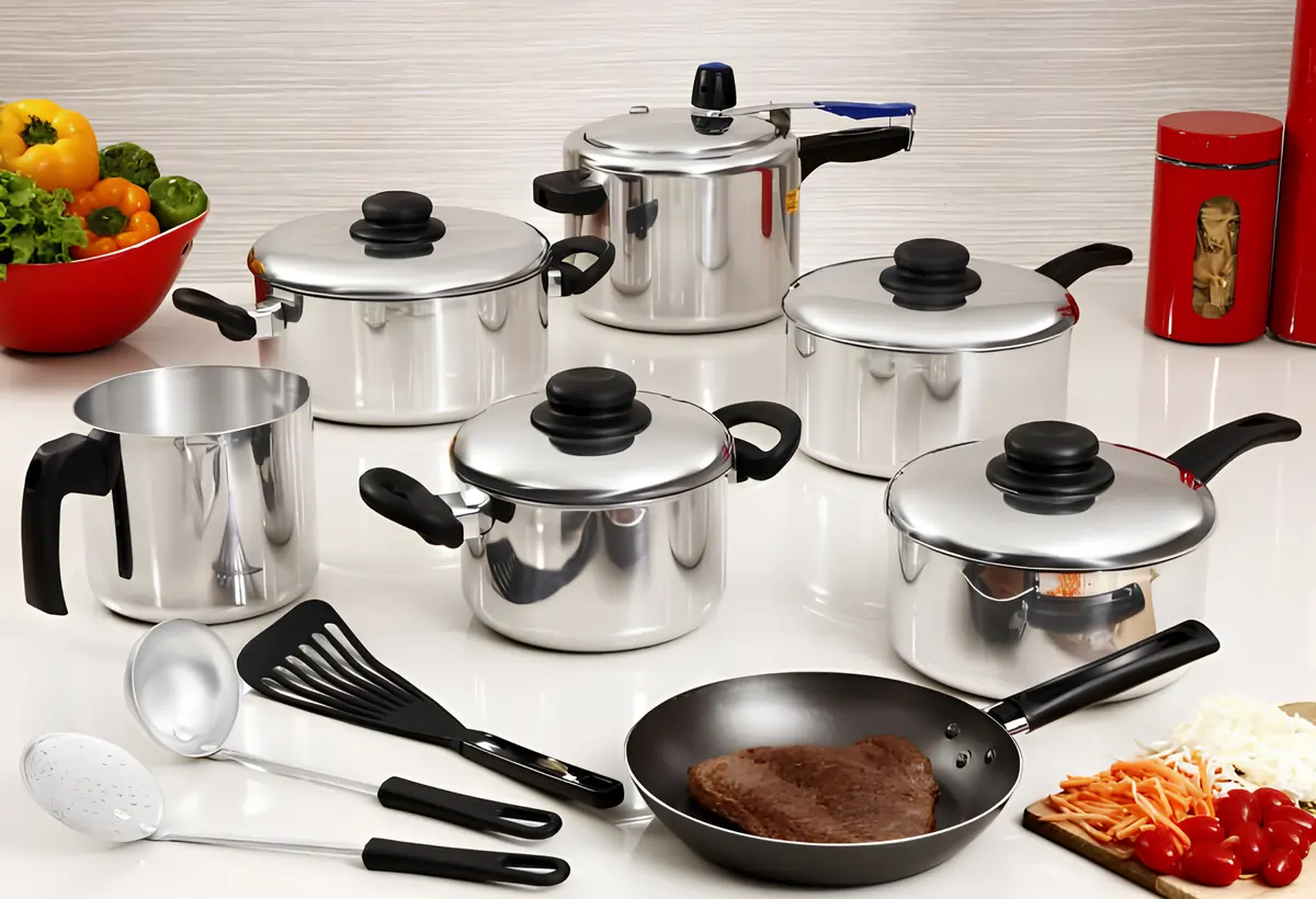 Jogo de panelas ramos.