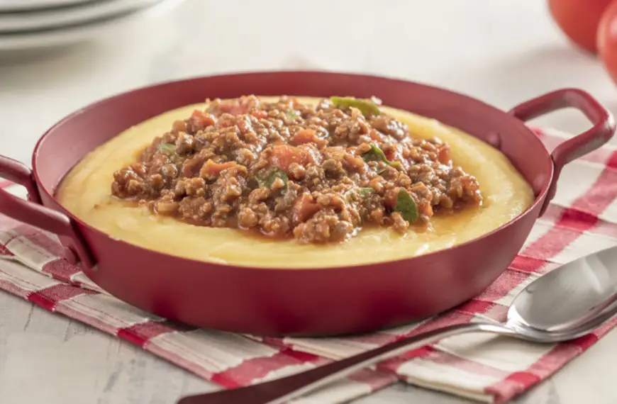Polenta com Carne Moída na Panela de Pedra