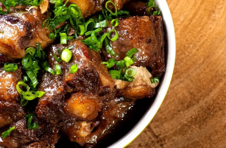 Rabada com Agrião na Panela de Pedra