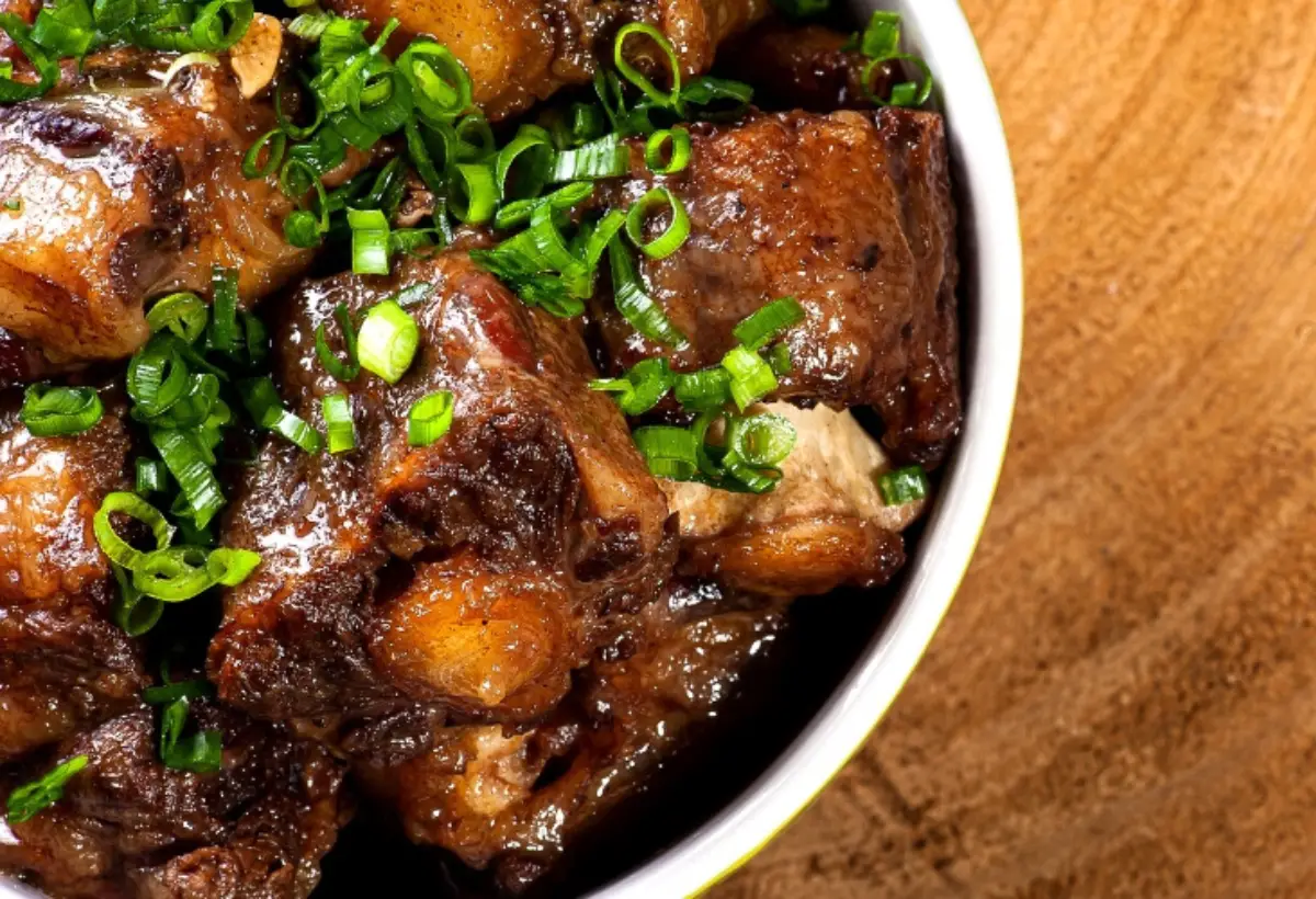 Rabada com Agrião na Panela de Pedra