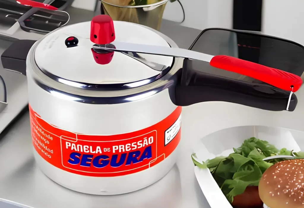 Panelas de pressão de 10 litros.