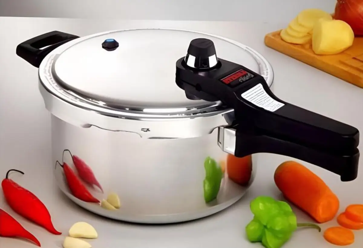 Panela de pressãp da marca nigro.