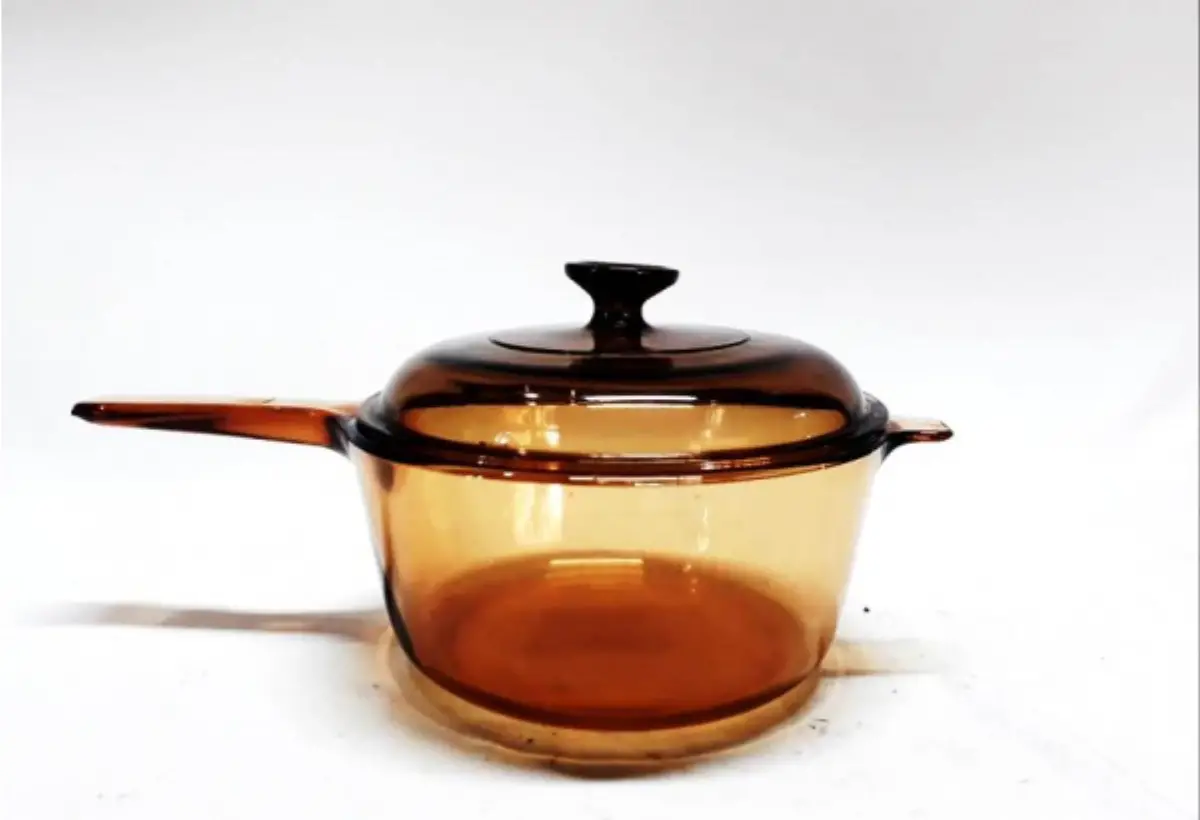 Panela de Vidro Vision Antiga: Um Clássico que Transcende o Tempo