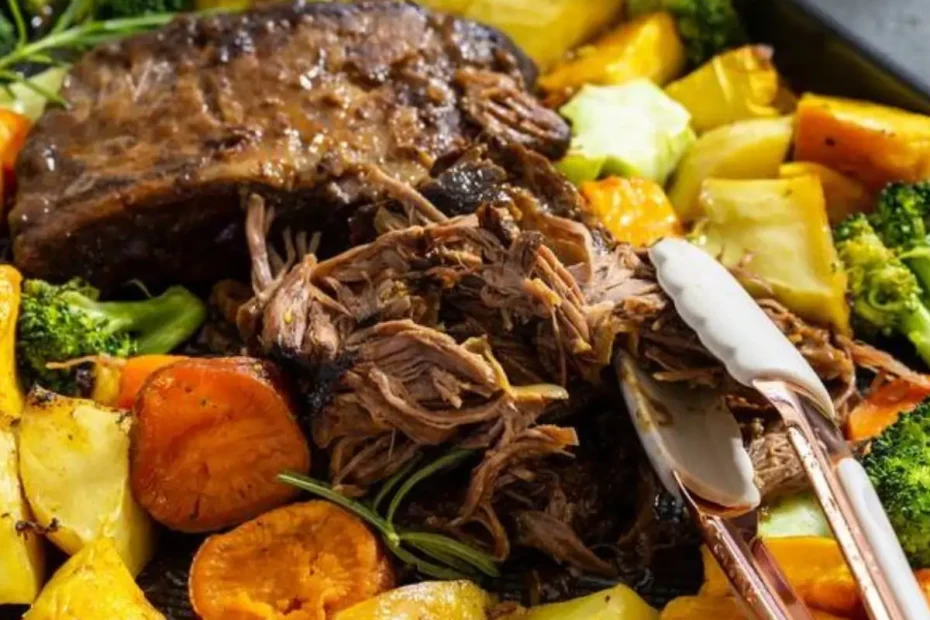 carne assada feita na panela de pressão pronta para ser servida.