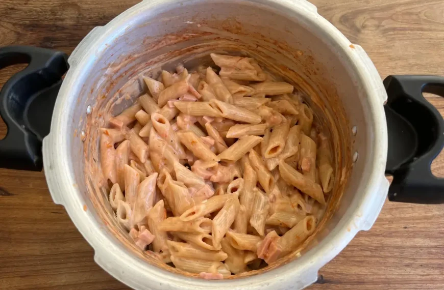 Macarrão Cremoso na Panela de Pressão