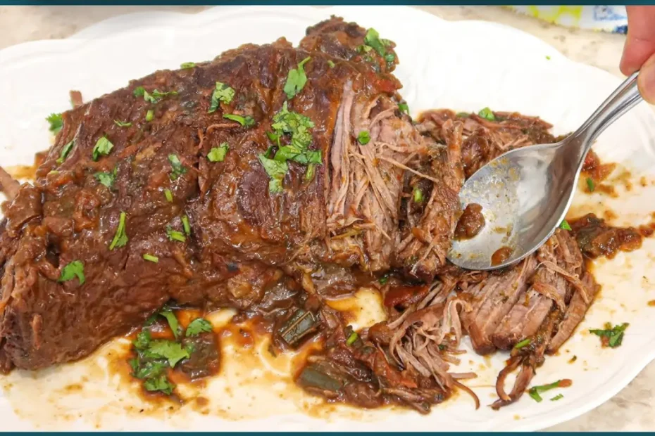 Um prato com maminha feita na panela de pressão.