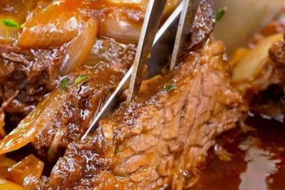 Uma travessa com contra filé feito na panela de pressão.