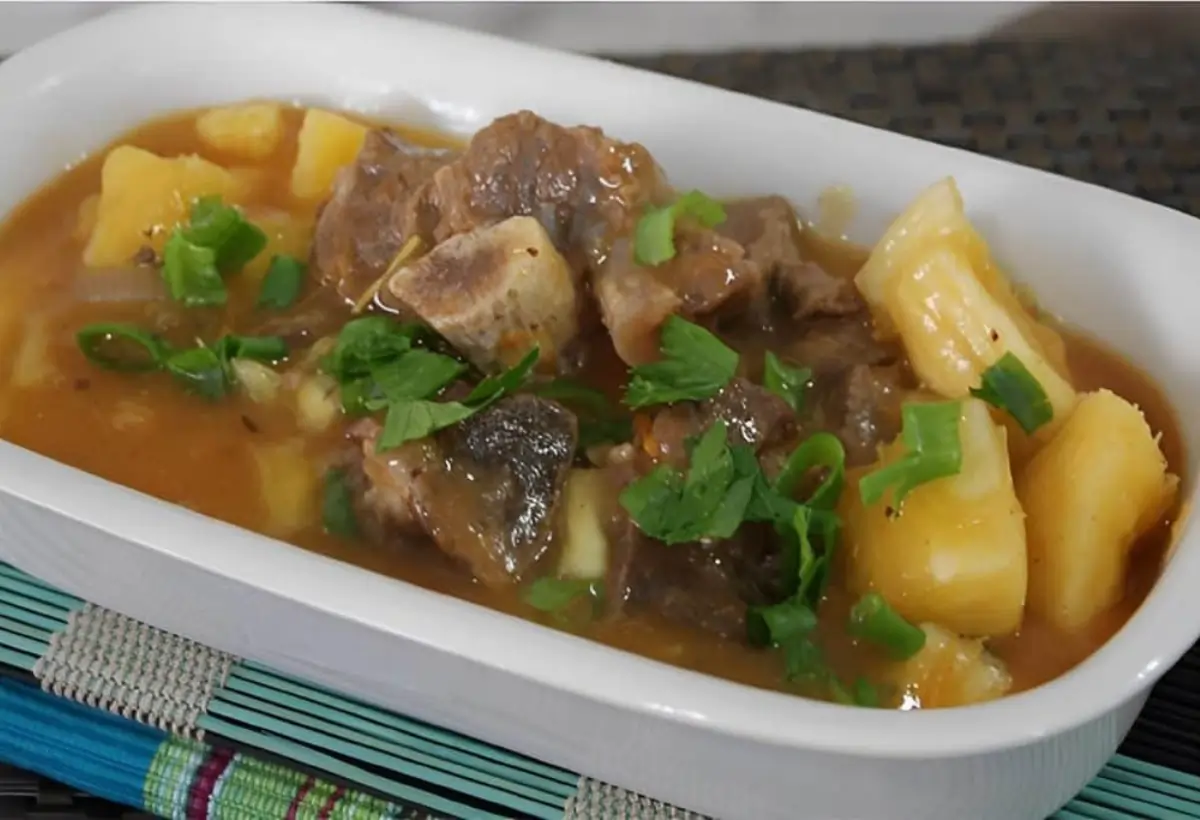 Uma vaca atolada na panela de pressão.