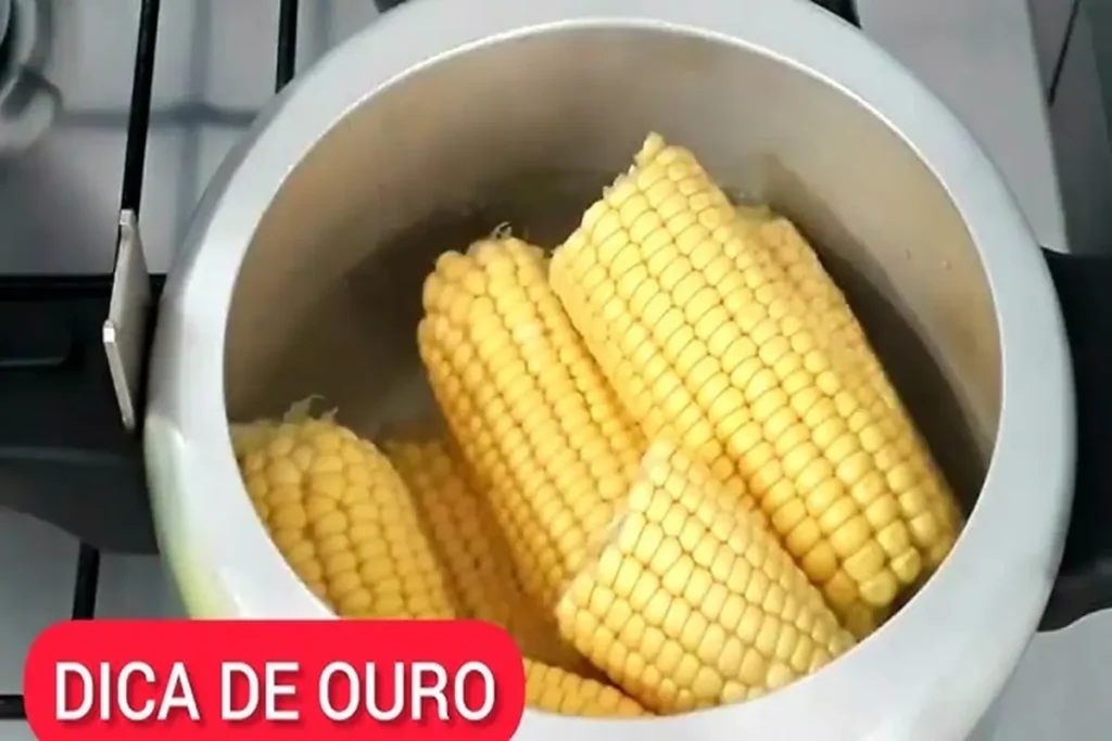 Milho Verde Cozido na Panela de Pressão Simples, Rápido e Delicioso 3