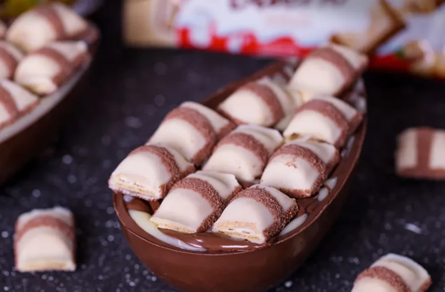 Um ovo de páscoa caseiro kinder bueno.