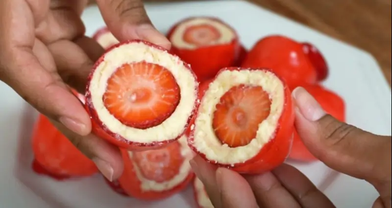 Morango do Amor Reinventado 5 Receitas Irresistíveis para Encantar em Festas e Datas Especiais 3