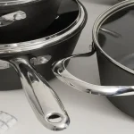 Como é Panela Black Rock Titanium 3